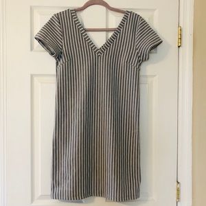 White and gray striped dress with darting size M